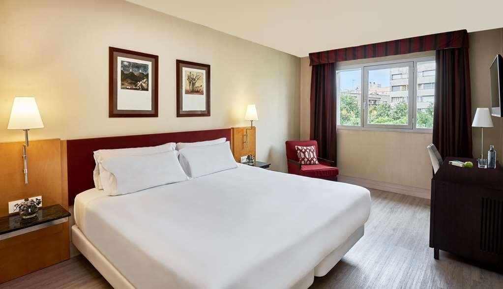 Nh Ciutat De Reus Hotel Cameră foto