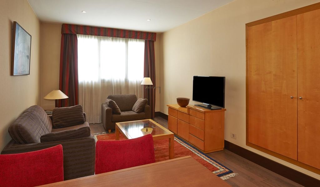 Nh Ciutat De Reus Hotel Cameră foto