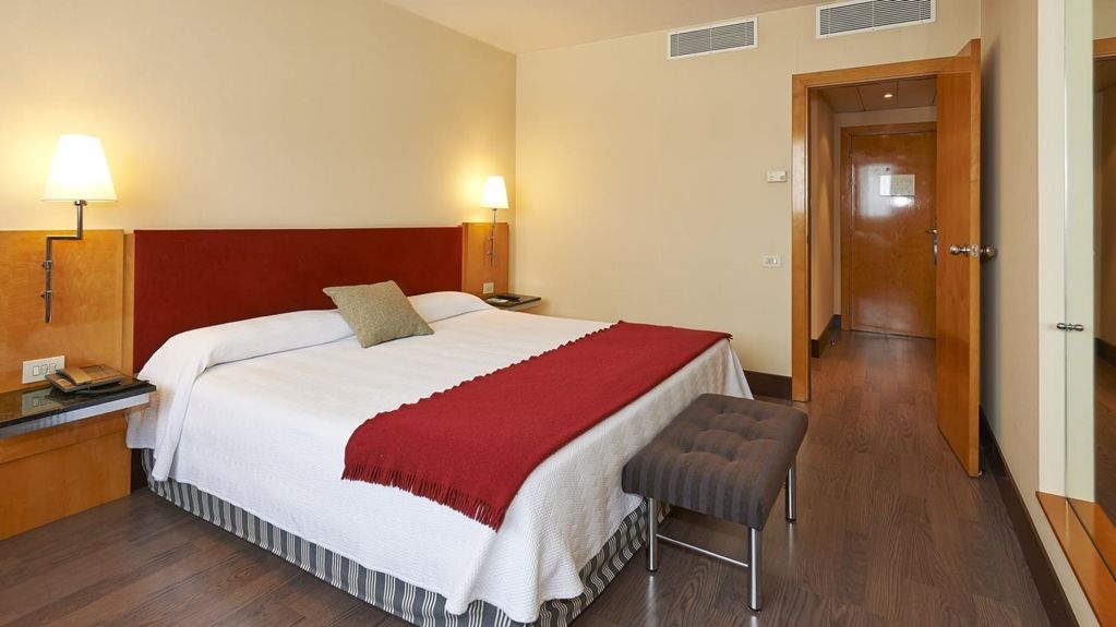 Nh Ciutat De Reus Hotel Cameră foto